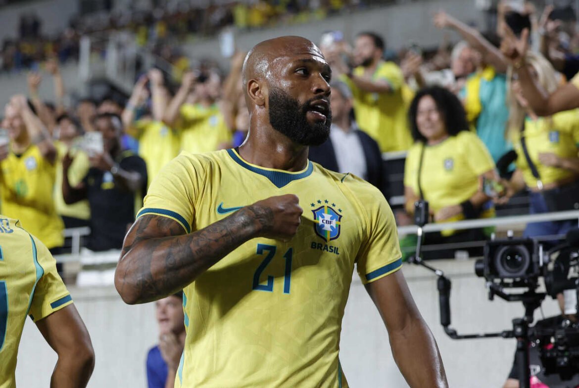 Igor Thiago Celebra Gol pela Seleção e Agradece Endrick