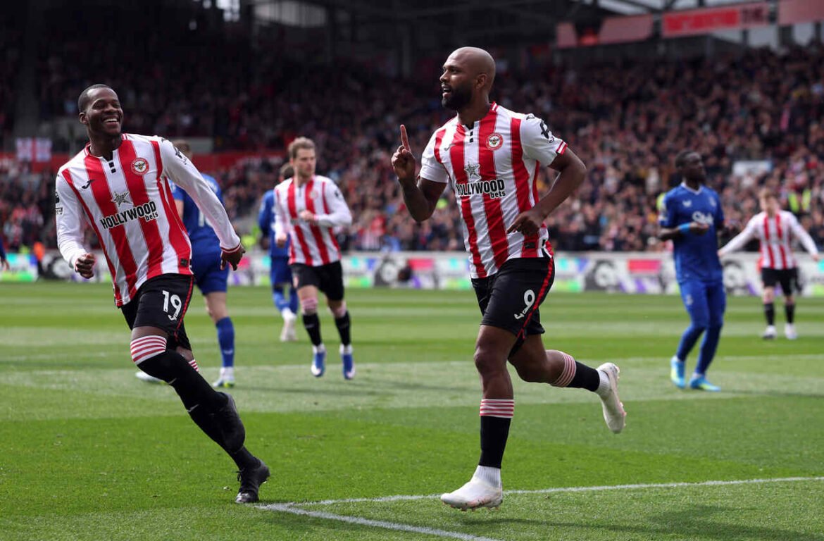 Igor Thiago brilha com dois gols, estabelece novo recorde e Brentford empata com o Everton