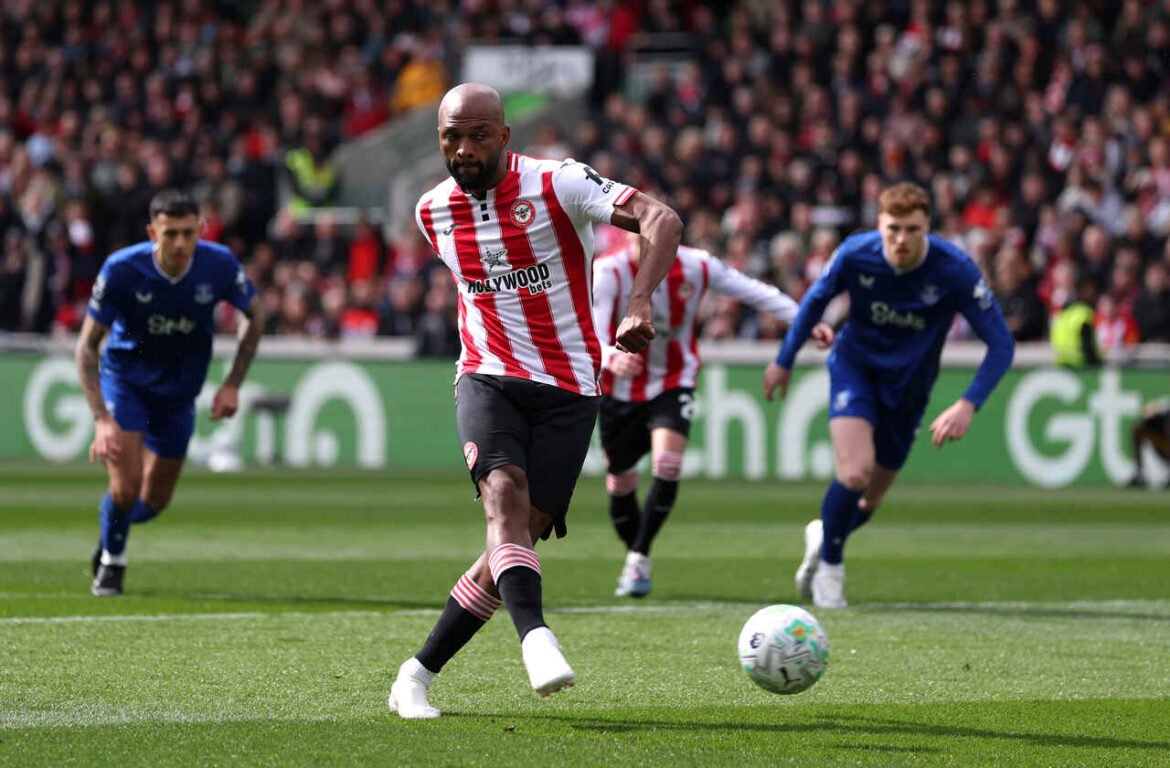 Igor Thiago conquista marco na Premier League e busca superar Haaland