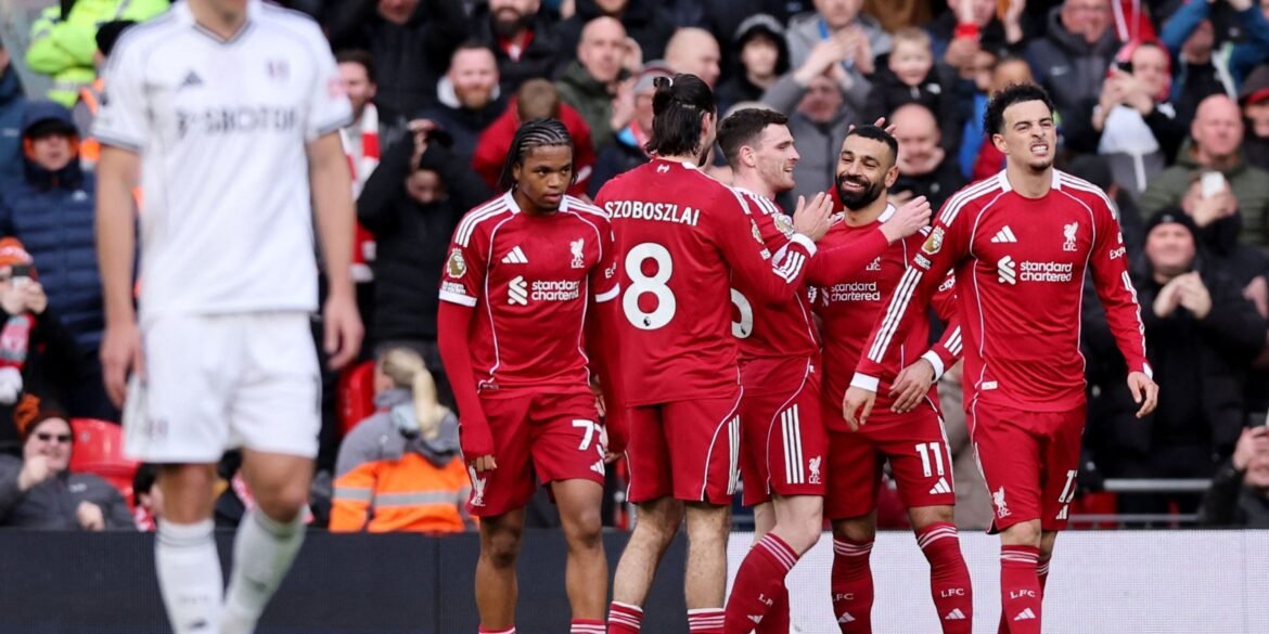 Jogador do Liverpool que fez apenas 10 passes contra o Fulham deve ser substituído