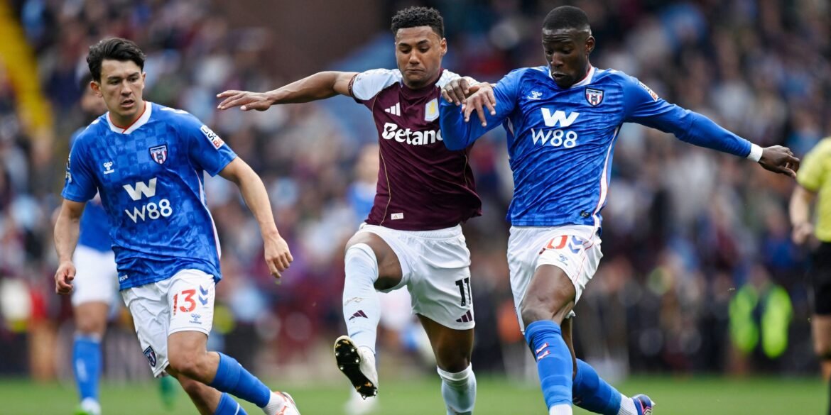 Le Bris precisa dispensar jogador do Sunderland que teve desempenho inferior a O'Nien