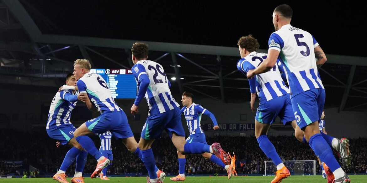 Leeds se aproxima para contratar jogador do Brighton que despertou interesse do Manchester United no verão passado.