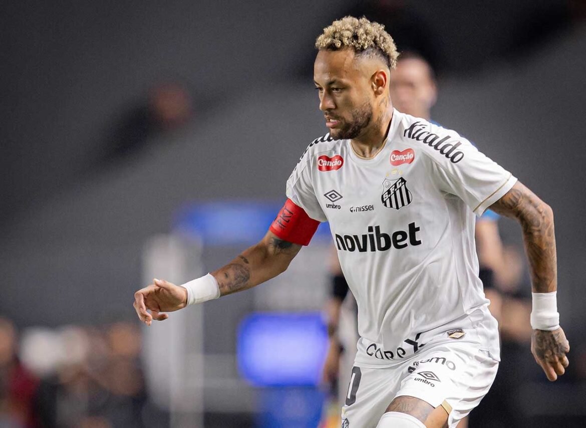Leitura labial mostra Neymar frustrado após empate do Santos: "Grupo de incompetentes"