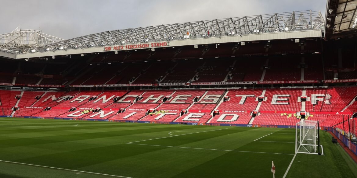 Manchester United demonstra interesse em jogador do Arsenal que está disposto a se transferir