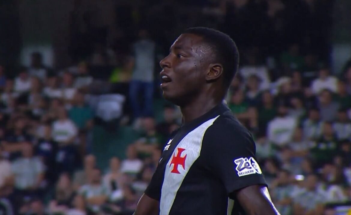 Marino avalia o resultado do Vasco em partida no Couto Pereira