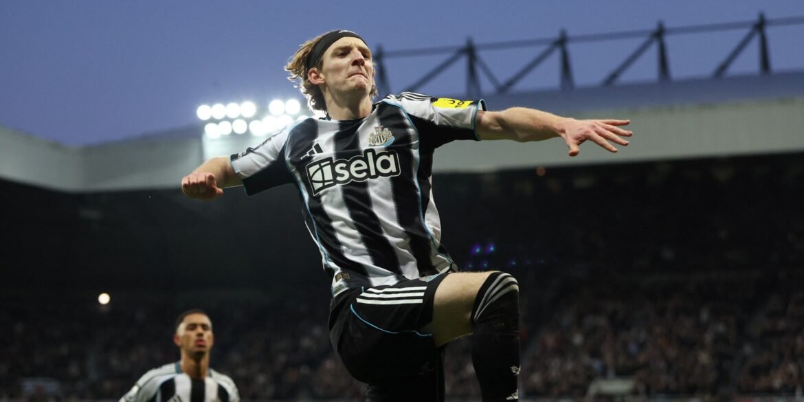 Newcastle pode substituir Anthony Gordon por alvo do Crystal Palace que deseja se transferir