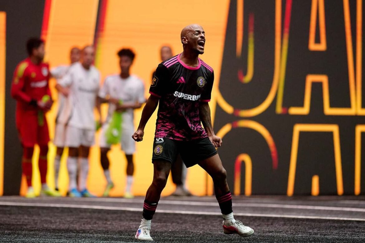 Podpah Funkbol conquista vitória, garante classificação e elimina Nyvelados na Kings League Brasil