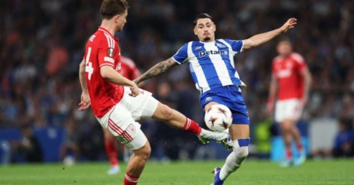 Porto empata com o Nottingham Forest e tudo será decidido no jogo de volta