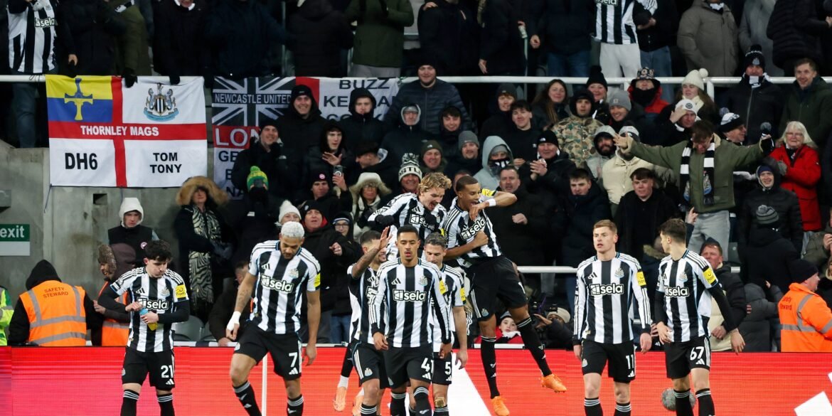 Representantes de Anthony Gordon, destaque do Newcastle, revelam preferência por Arsenal ou Liverpool