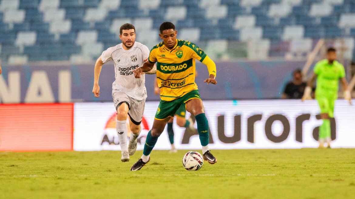 Richard brilha ao defender dois pênaltis e garante vitória do Ceará sobre o Cuiabá