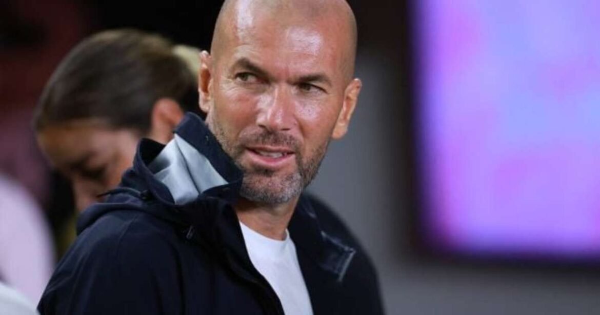 Zidane fecha acordo com a Seleção Francesa e se prepara para assumir o cargo após a Copa do Mundo de 2026