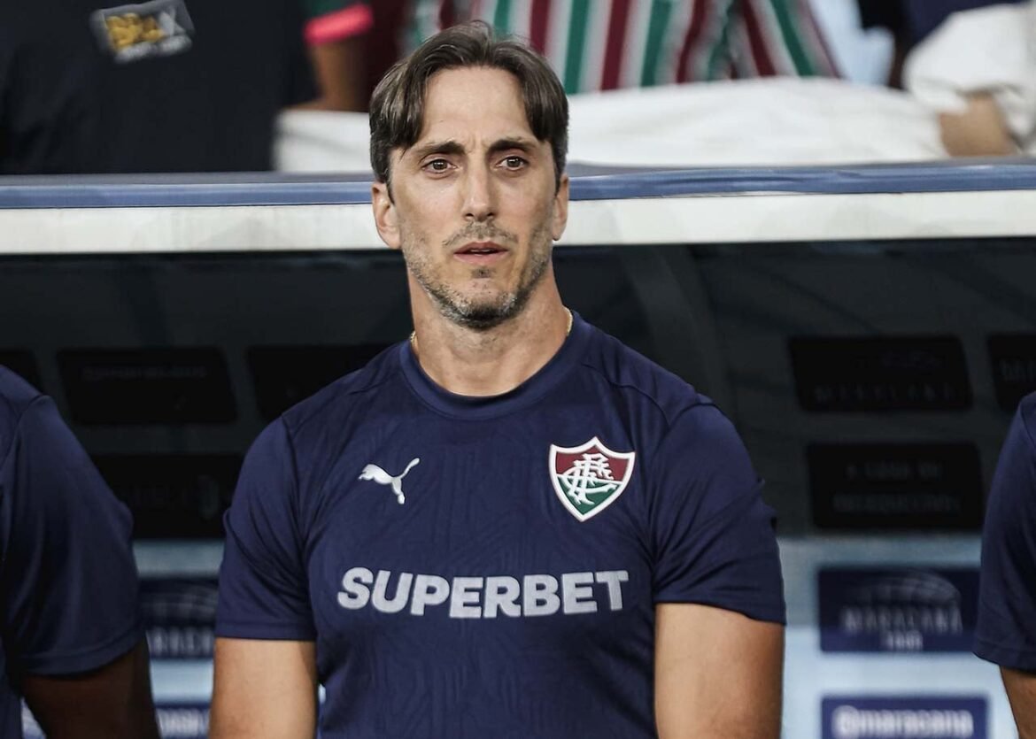 Zubeldía comemora triunfo com gols de atacantes no Fluminense