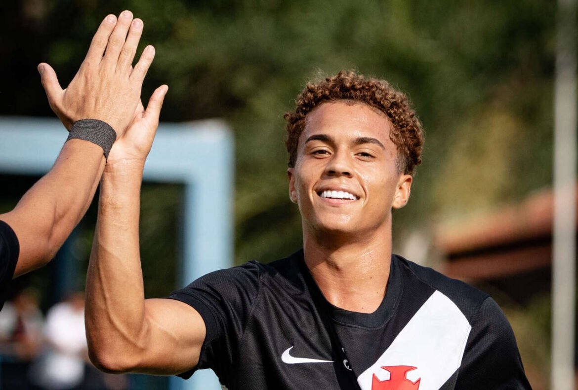 Zuccarello e Juninho brilham em campo, e Vasco conquista vitória expressiva sobre o Vitória