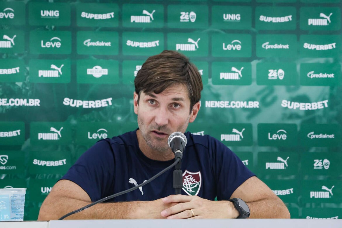 Analista faz avaliação do semestre do Fluminense e destaca a "mentalidade competitiva" da equipe