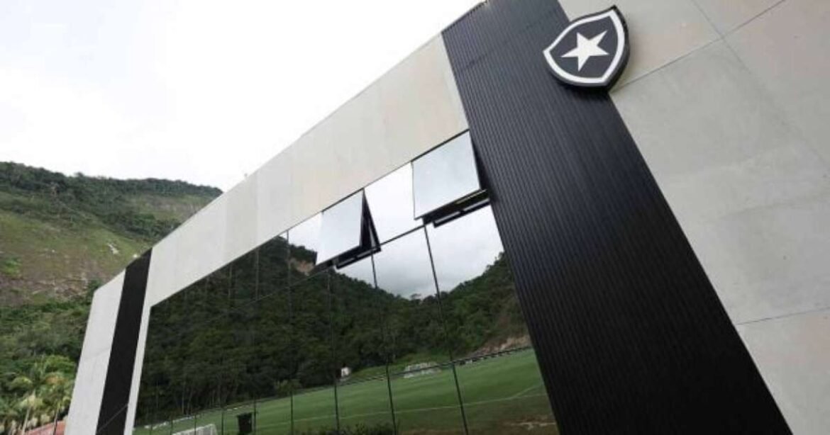 Botafogo considera relatório do Lyon como "exigências irreais"