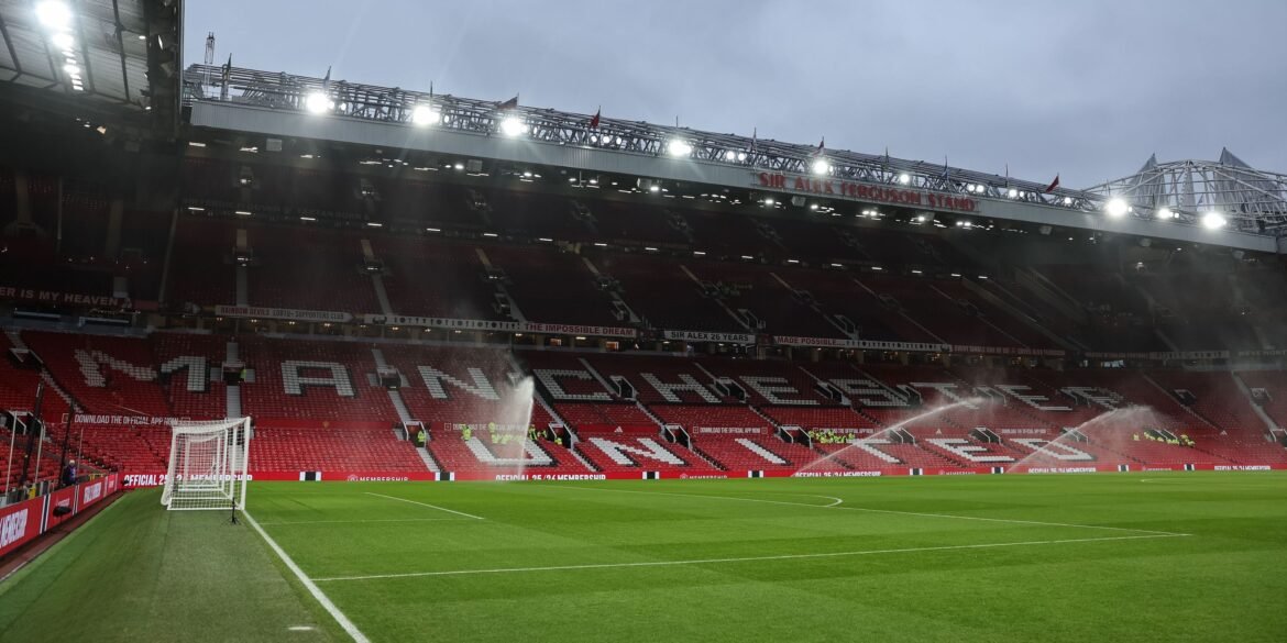 Clube fecha acordo significativo com atacante do Manchester United