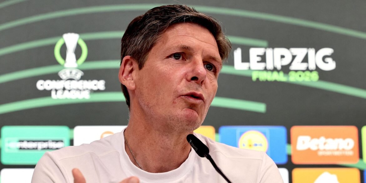 Crystal Palace apresenta proposta para substituir Glasner por técnico que aposta no 4-2-3-1, com Parish acelerando negociações.