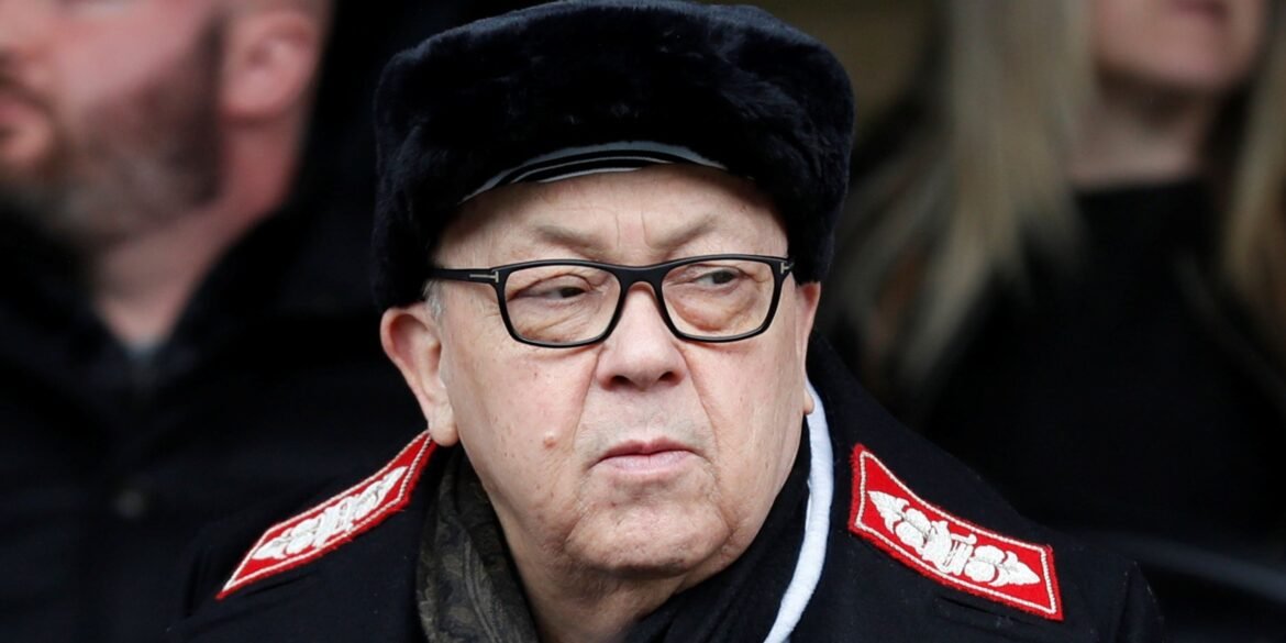 David Sullivan demonstra interesse em reintegrar ex-treinador do West Ham como substituto de Nuno