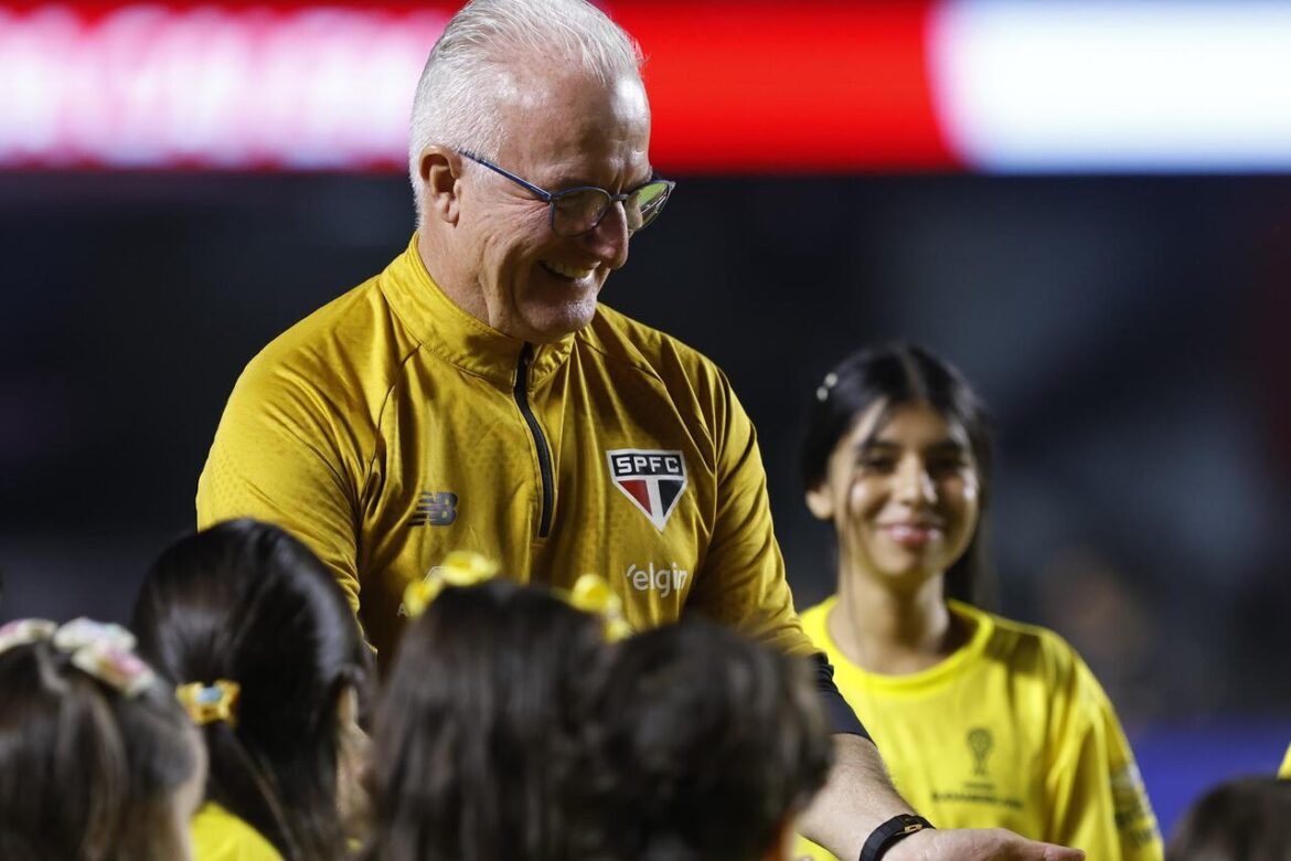 Dorival Recebe Novos Jogadores e São Paulo Contará com Retornos no Mangueirão