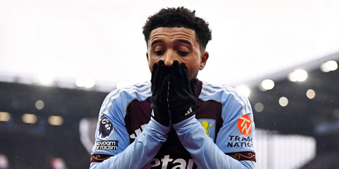Emery não deve escalar novamente o jogador que falhou no Aston Villa