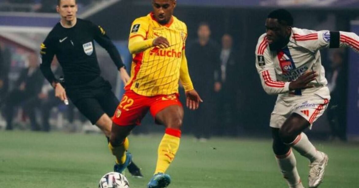 Endrick se despede enquanto Lyon sofre derrota expressiva para o Lens no Campeonato Francês