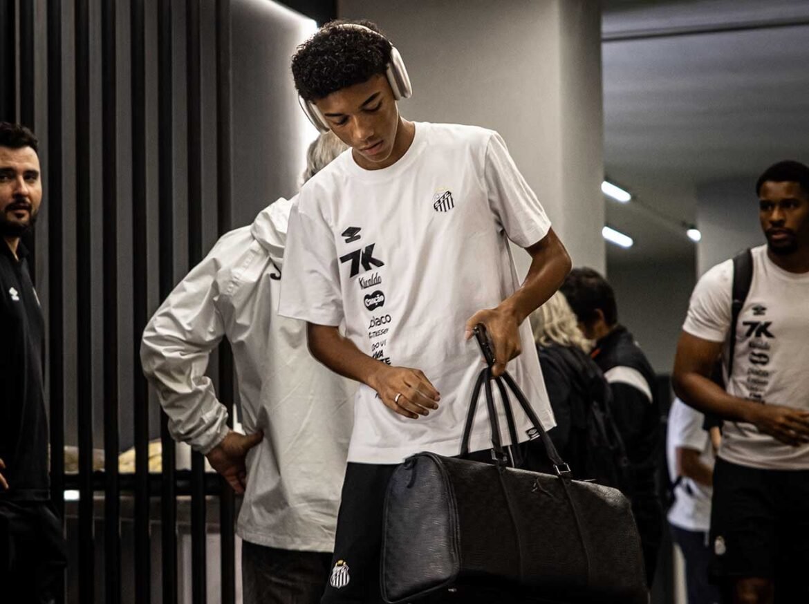 Fãs do Santos criticam Robinho Jr antes da partida contra o Recoleta