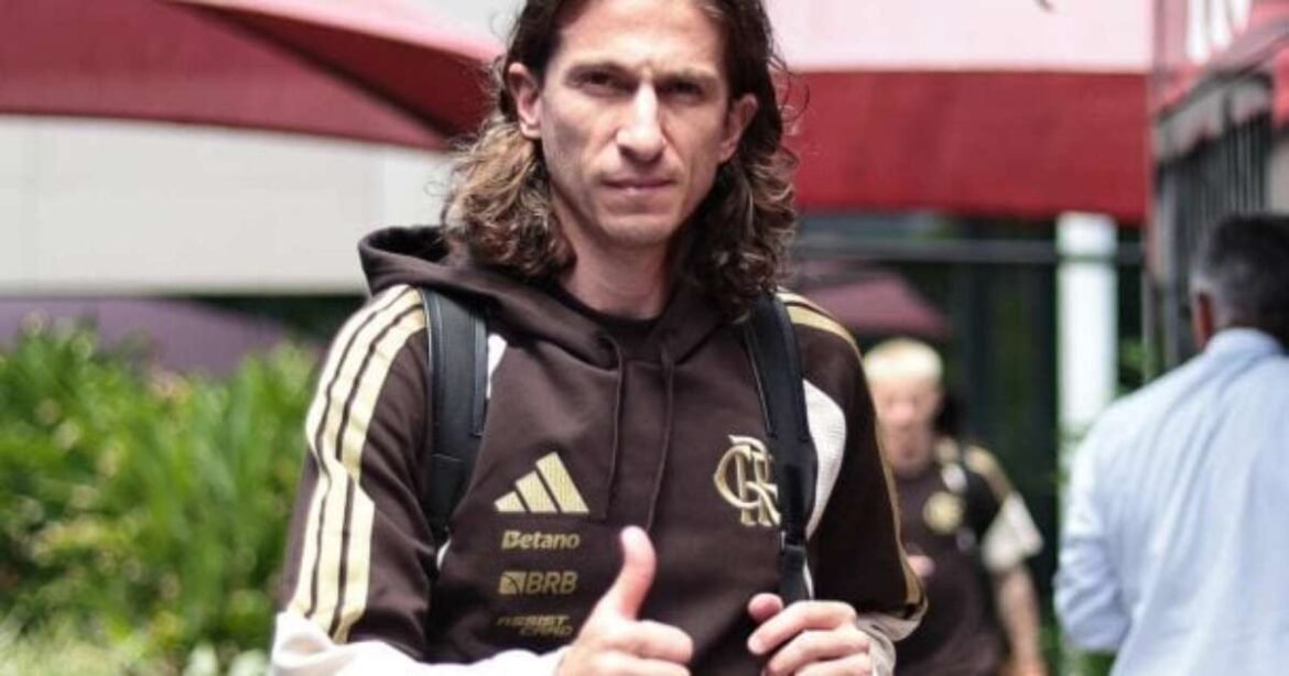 Filipe Luís pode ser o próximo treinador do Bayer Leverkusen, segundo a imprensa.