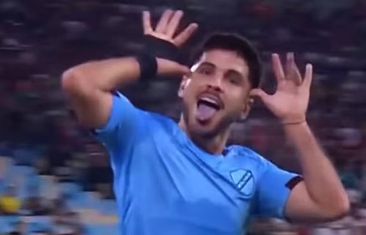 Jogador do Bolívar fala sobre a celebração inspirada em Neymar no Maracanã: 'Foi por meu filho'