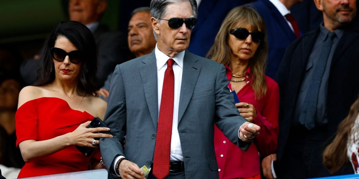 Liverpool se prepara para negociações com treinador do esquema 3-4-2-1 que foi eleito o Melhor Treinador do Ano