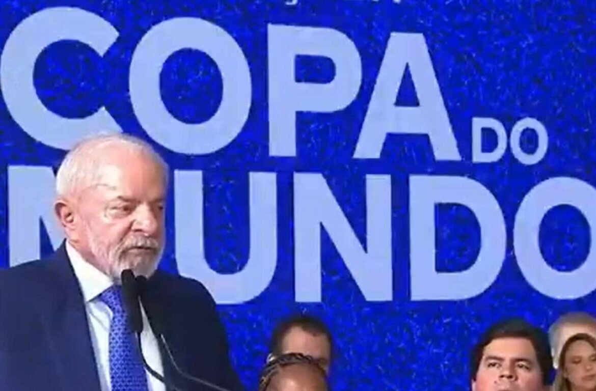 Lula afirma que a Seleção pode conquistar a Copa, mas ressalta: "Ídolos estão em falta"
