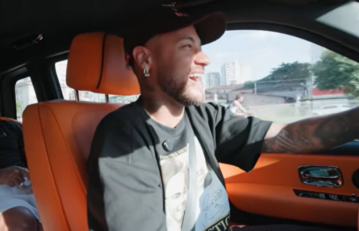 Neymar provoca agitação nas redes sociais ao compartilhar vídeo pessoal, desviando a atenção da convocação.