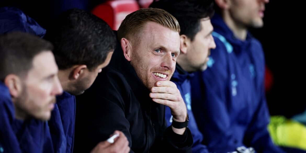 Watford inicia negociações para contratar "excepcional" ex-técnico do Hull City