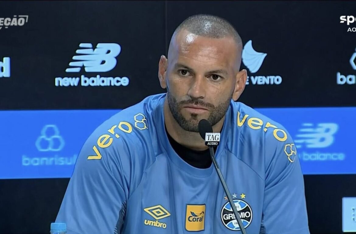 Weverton é incluído na pré-lista de Ancelotti e agita os bastidores do Grêmio