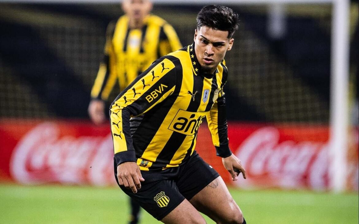 Arezo, jogador do Grêmio, pode ser transferido para o Peñarol