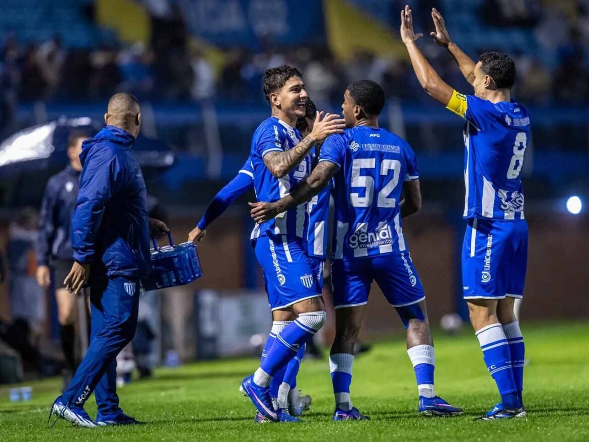Avaí domina Chapecoense no jogo de ida da final da Copa Sul-Sudeste
