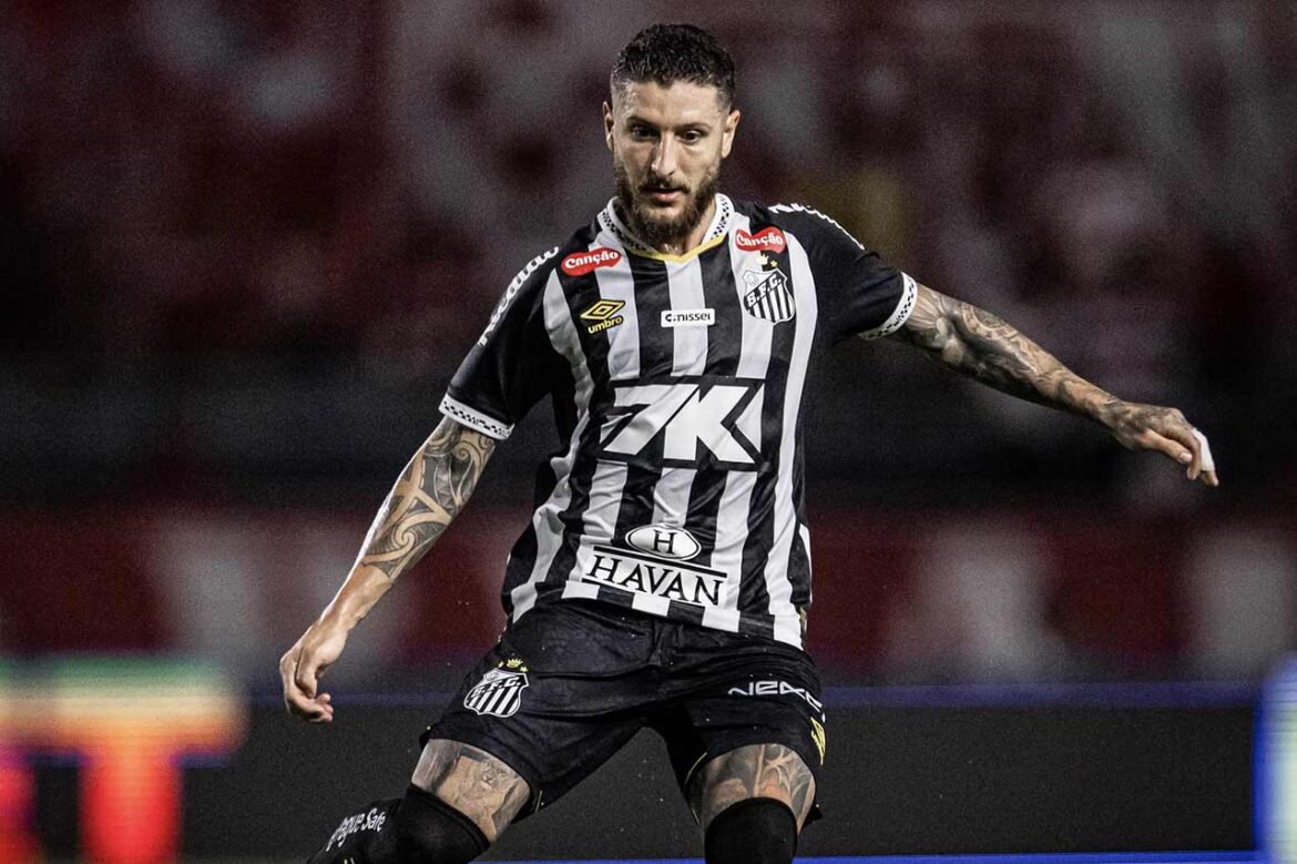 Da Esperança à Frustração: Zé Rafael se Aproxima do Término de sua Jornada no Santos