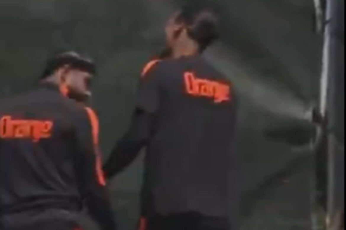 Depay faz entrada contundente em colega durante treino da seleção da Holanda