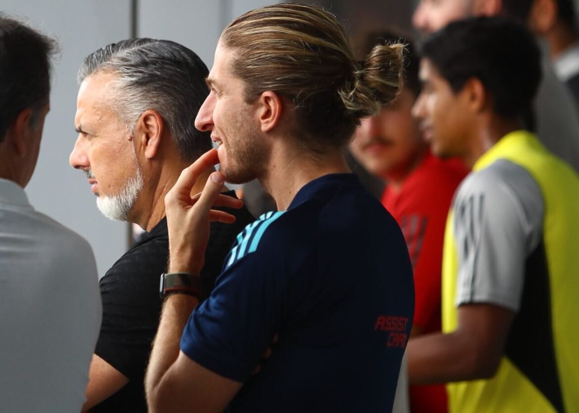 Diretor do Flamengo Recorda a Saída de Filipe Luís do Clube