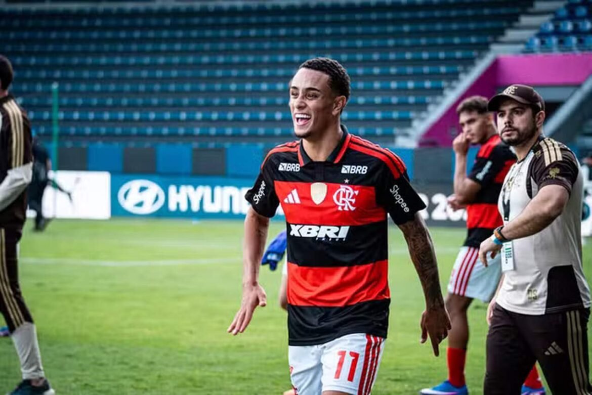 Flamengo avança nas negociações para transferir Ryan Roberto ao Shakhtar Donetsk