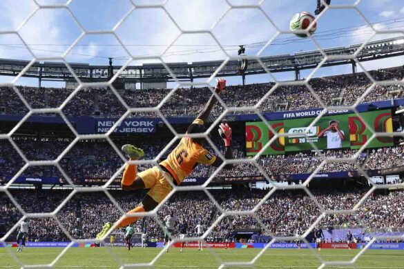 Goleiro senegalês critica gols desperdiçados na partida contra a França: "Não podemos atuar dessa forma"