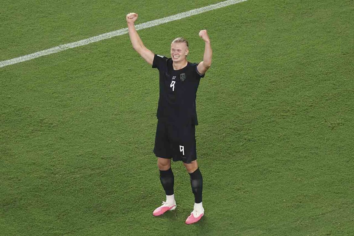 Haaland brilha com dois gols, Noruega vence Senegal e avança na Copa do Mundo