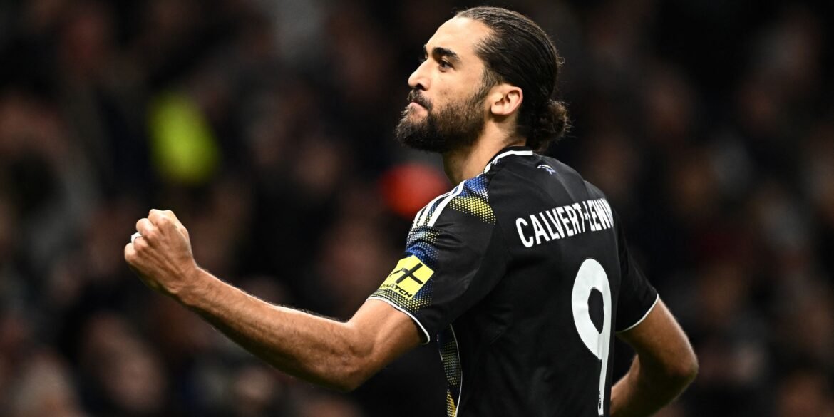 Leeds se prepara para contratar jogador destaque da Premier League