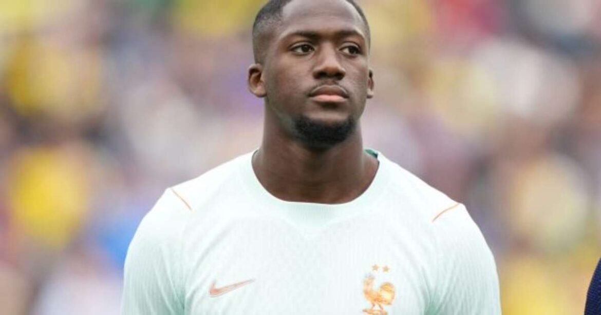 Real Madrid confirma a contratação do defensor Konaté
