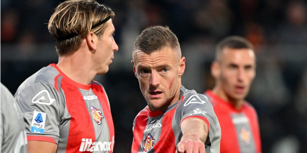 Repórter traz novidades sobre Vardy e Bannan enquanto Sheffield Wednesday observa dupla