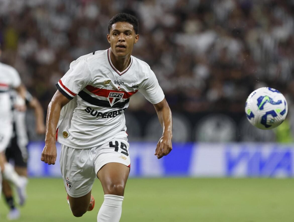 São Paulo estabelece data para retorno de Ryan Francisco ao time principal