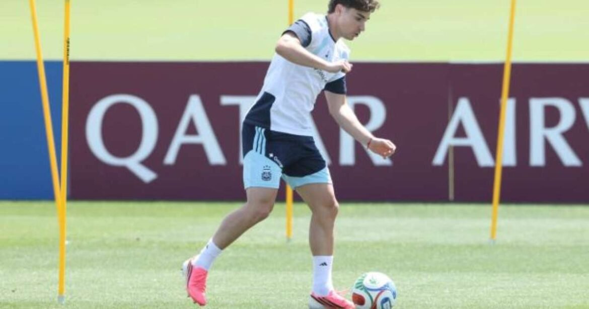 Scaloni Planeja Alterações no Ataque da Argentina para Enfrentar a Áustria