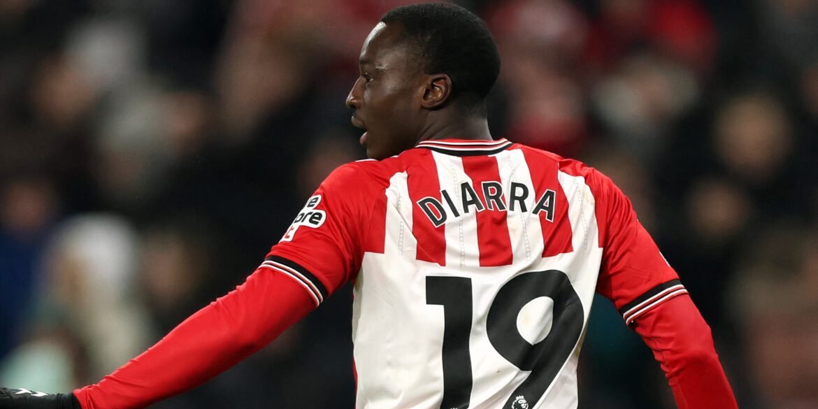 Sunderland apresenta proposta para contratar "monstro" do meio-campo