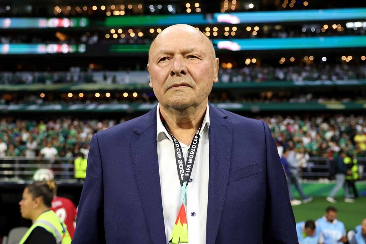 Técnico da Seleção Tcheca renuncia após saída da Copa do Mundo