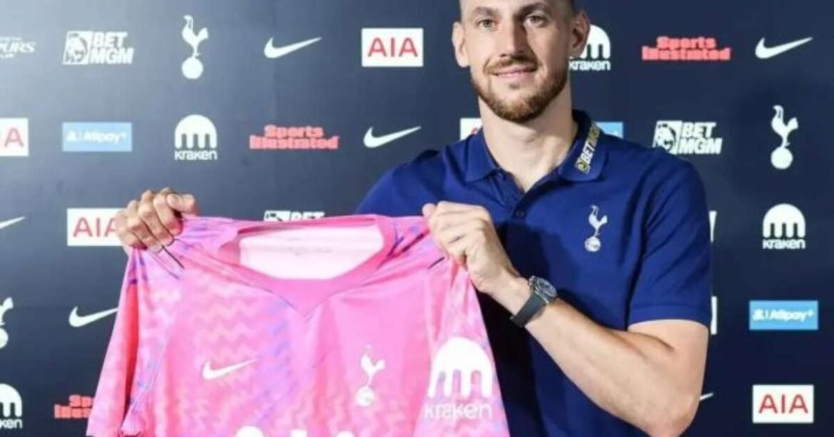 Tottenham apresenta novo goleiro como contratação para a temporada