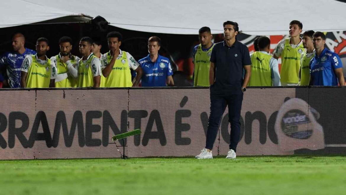 Abel elogia atuação da arbitragem na vitória do Palmeiras: 'Respeitou as normas'